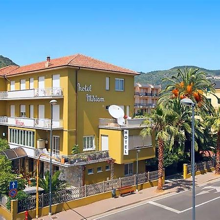 Hotel Miriam Pietra Ligure Zewnętrze zdjęcie
